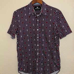 Men’s ButterCloth red and dark blue short sleeve casual shirt size medium.